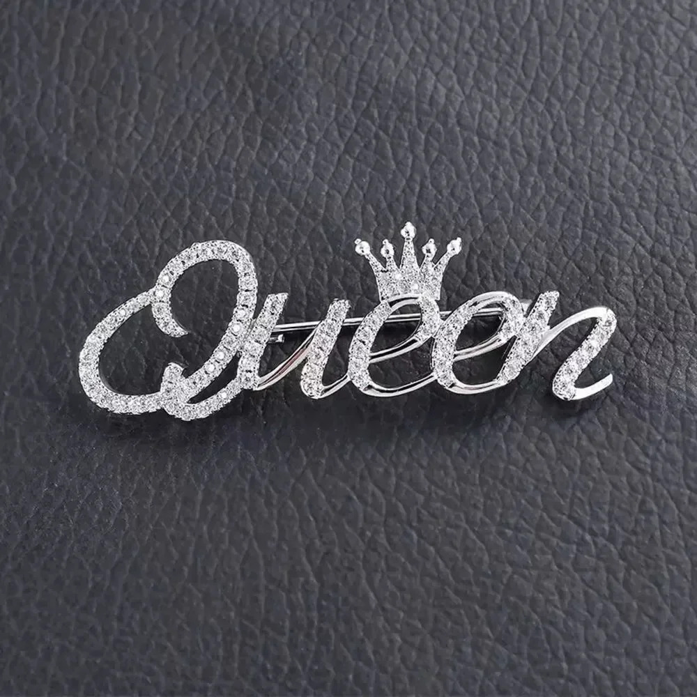 VQ Queen Sign Brooch - Picture 3 of 7